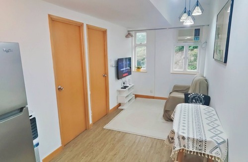 Tsim Sha Tsui Apartment | 40% off! New 2BR Kowloon Apartment.