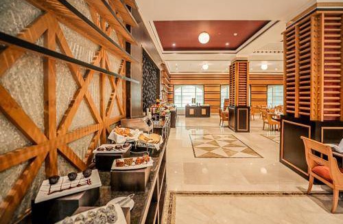 Hazratganj Hotel | 50 m² Hotel ∙ 5 guests