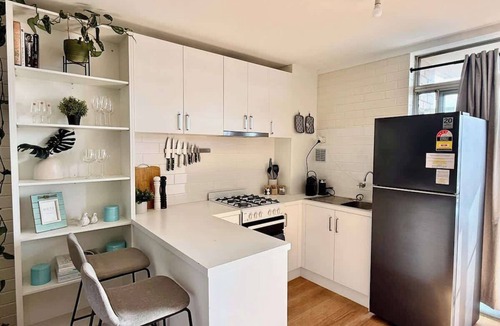 Maylands Apartment | 508 Light and Delightful 1BR Balcony-Parkng-Pool