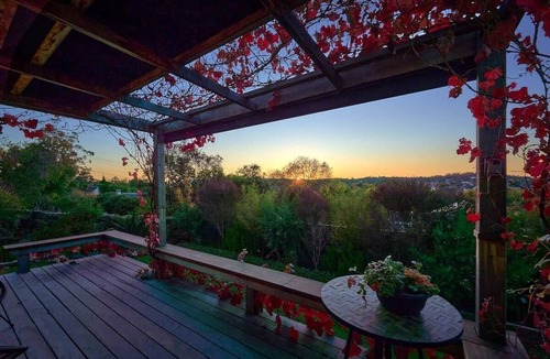 Castlemaine House | ‘52Views’ a private hilltop retreat with panoramic views
