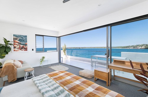 Cronulla House | 6 bedrooms, ocean views, pool & spa