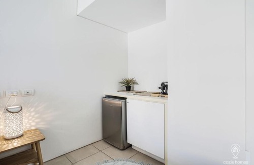 Cairns Central Business District Hotel | 602 Harbour Lights Studio - Pool Gym and Sauna