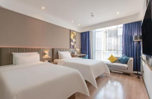 Fenggang Hotel | 7天优品Premium东莞凤岗永盛大街新高广场店