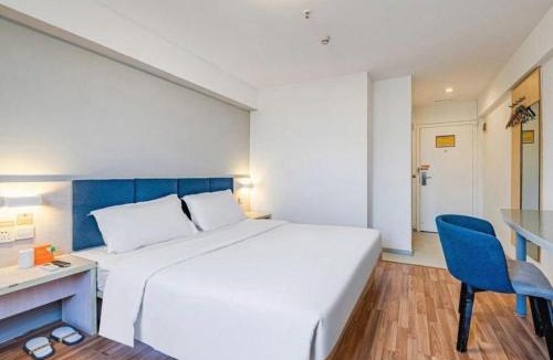 Longhua District Hotel | 7天酒店深圳北站龙华地铁站店
