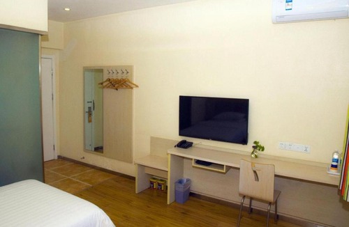 Gaotai County Hotel | 7 Days Inn Zhangye Gaotai County Central Square