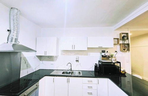 Glenorchy House | 73 Grove Rd