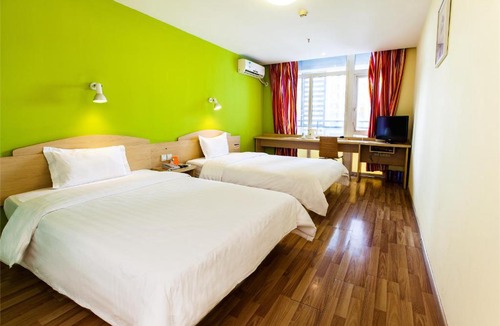 Tianhe Hotel | 7Days Inn Guangzhou Tianhe Tianpingjia Subway Station