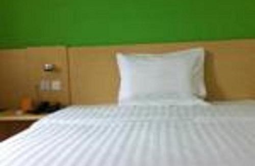 Shajing Hotel | 7Days Inn Shenzhen Shajing Shiming Square