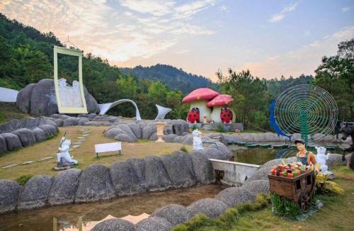 Doumen Hotel | 7Days Inn Zhuhai Crocodile Island Bohuang Furniture Baiteng Lake Branch