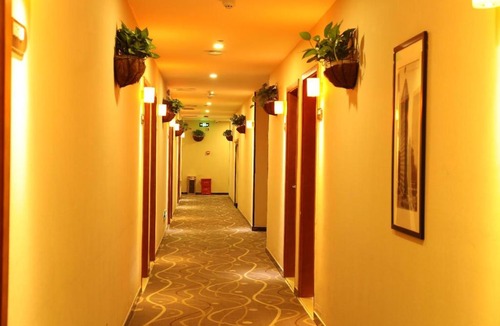 Qingyang Hotel | 7Days Premium Chengdu Dufu Thatched Cottage