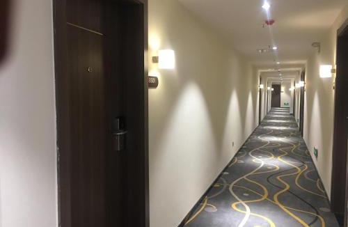 Wuhou Hotel | 7Days Premium Chengdu Yulin South Street Branch