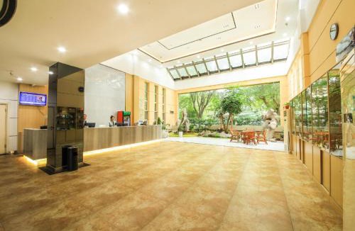 Li Cheng Hotel | 7Days Premium Jinan Beiyuan Street Red Star Macalline Branch