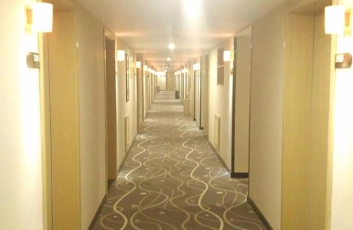 Xincheng Hotel | 7Days Premium Xi'an Railway Station Central Plaza Airport Bus Branch