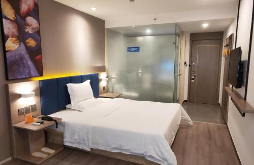 Cuiping District Hotel | 7Days Premium Yibin North Gate Bus Station Branch