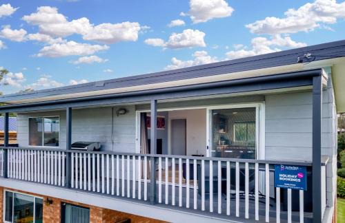 Wallaga Lake House | 8 Lakeview Drive