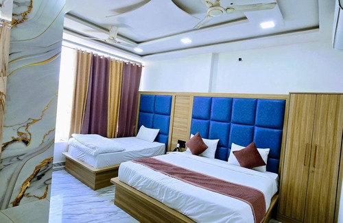 Mathura Hotel | 9-room hotel in lovely Mathura with WiFi, fitness room, AC