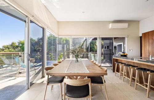 Gnarabup House | A La Plage - Ocean View Luxury - Family Friendly