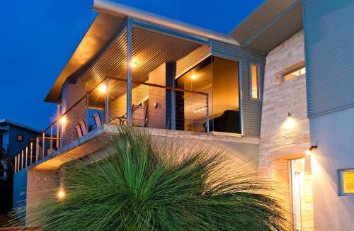 Gnarabup House | A La Plage - Ocean View Luxury - Family Friendly
