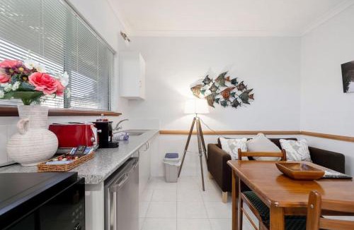 Connolly Apartment | A6 - Work-from-home haven - free WIFI - 1BR