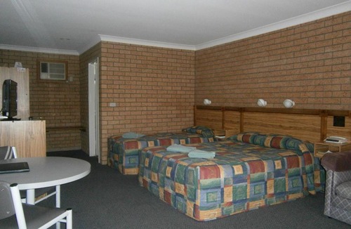 Narrabri Hotel | Aaron Inn Motel