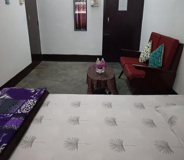 Beltola House | Aashray Stay