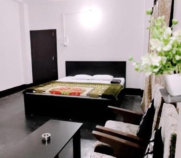 Beltola House | Aashray Stay