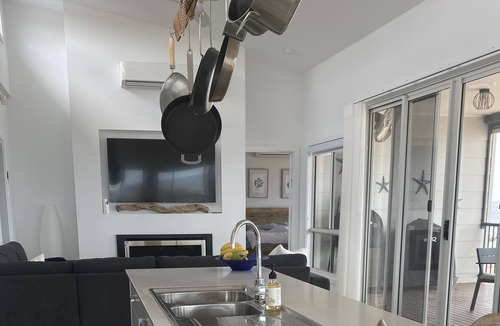 Wallaroo Plain House | Absolute Beachfront