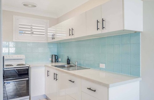 North Creek Apartment | Absolute Beachfront Apartment 2T