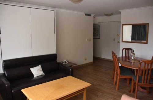 Darlinghurst Apartment | Accommodation Sydney City Centre - 2 Bedroom Pet Friendly Apartment with Hyde Park View