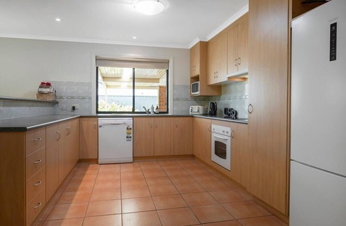 Nairne House | Adelaide Hills 2 Living Rooms Near Hahndorf