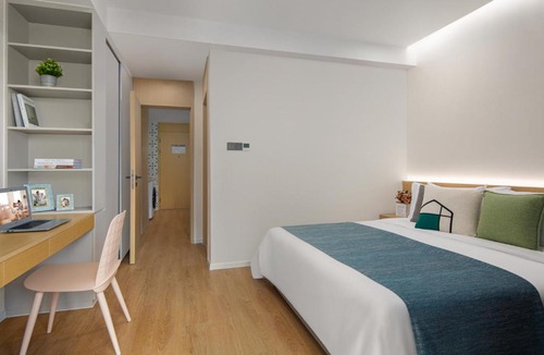 Longhua District Hotel | Adoor Suites Shenzhen