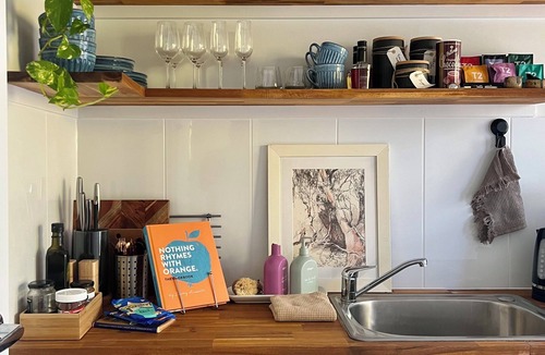 Orange Apartment | Affordable & Luxurious | The Baker's Bed Guest Suite