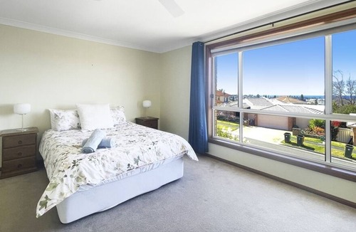 Shell Cove House | Affordable Waterview Stay in a prime location of Shell Cove!