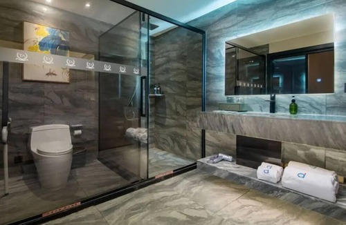 Weiyang Hotel | AI Lives In The Future Hotel（Xi'an Longshouyuan Daming Palace West Subway Station Branch）
