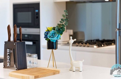 Beecroft Apartment | Aircabin | Beecroft | Homely Spacious | 2 Beds Apt