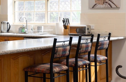 Blakehurst House | Aircabin - Blakehurst - Spacious - 5 Beds House