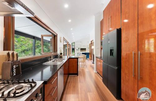 Warrawee House | Aircabin - Warrawee - Sydney - 5 Beds House