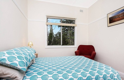 Katoomba Cottage | Allambee - Two Bedroom Cottage, Sleeps 4