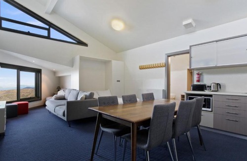 Hotham Heights Apartment | Alpine Heights 27