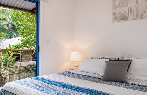 Suffolk Park Cabin | Amaroo Beachside Retreat