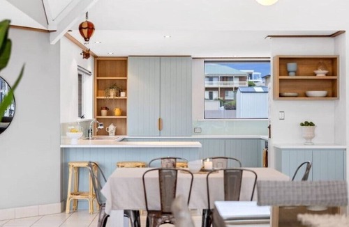 Middleton House | An architectural family shack, steps from the South Coast's finest surf beach