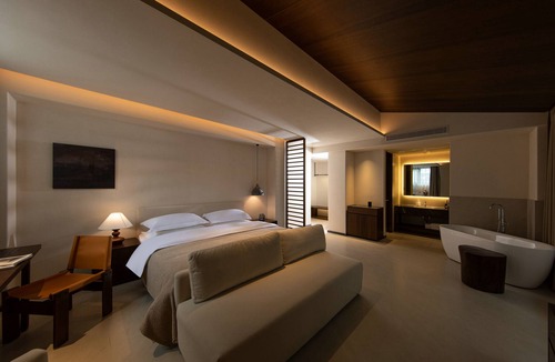 Dayan Old Town Hotel | Ancient Charm Luxe Retreat Lijiang