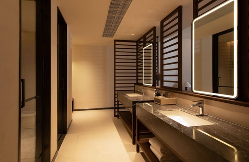 Dayan Old Town Hotel | Ancient Charm Luxe Retreat Lijiang