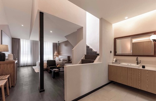 Shangri-La Hotel | AND.U Designer Homestay