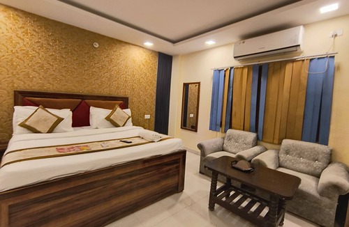 Kaushambi Hotel | Angel Pink Residency