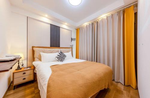 Kunming City Centre Apartment | Annie Apart ment 2602-only 150 meters from Metro Line 2 Exit of Chuanxingulou