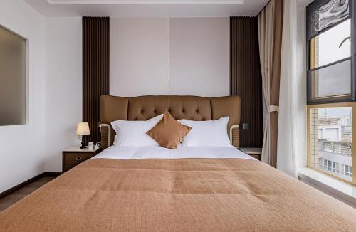 Kunming City Centre Apartment | Annie Apartment 3204 River View -only 120 meters from Metro Line 2 Exit of Chuanxinggulou