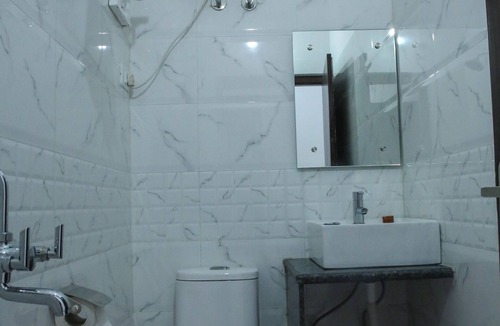 Taj Ganj Bed & Breakfast | Aradhana's Home Stay Deluxe Room