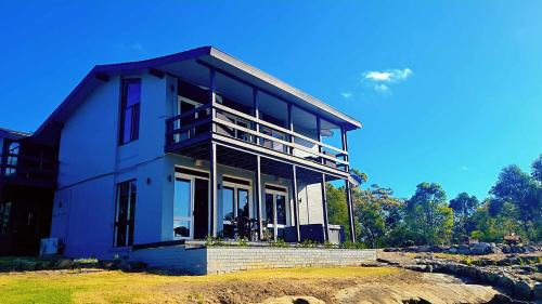 Arcadia House | Arcadian Haven Farm Stay - 25 spectacular acres