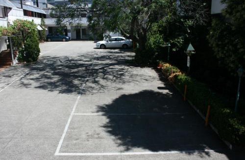 North Melbourne Hotel | Arden Motel
